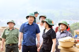 Lãnh đạo Chính phủ cùng Bí thư tỉnh uỷ Yên Bái Phạm Thị Thanh Trà chỉ đạo công tác cứu hộ tại hiện trường. Nguồn Dân trí