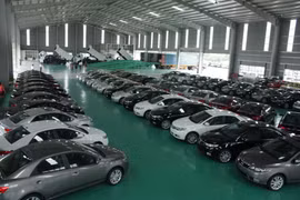 Ôtô nhập khẩu tăng mạnh trong tháng Tết (ảnh minh hoạ)