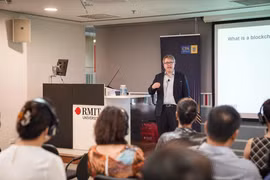Tiến sĩ Chris Berg - Đại học RMIT Úc.