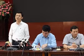 Chánh Văn phòng UBND, người phát ngôn của TP. Hà Nội Phạm Quý Tiên thông tin cho báo chí.