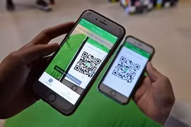 Grab vừa thêm tính năng cho phép người dùng thanh toán hóa đơn tại các cửa hàng bằng cách scan mã QR từ ví điện tử GrabPay by Moca.
