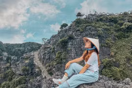 Hình ảnh của các nhà sáng tạo nội dung TikTok ghi lại tại Ninh Bình.
