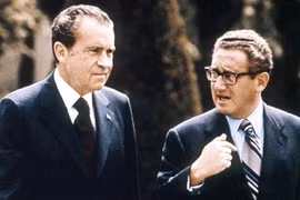 Tổng thống thứ 37 của Mỹ Richard Nixon và Ngoại trưởng Henry Kissinger