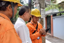 Văn bản của văn phòng Chính phủ nêu rõ, thời gian qua một số phương tiện thông tin đại chúng đưa tin việc điều chỉnh mức giá bán điện và việc thu tiền điện gây bức xúc cho người dân.