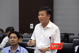 Ông Lê Văn Trung, Giám đốc sở Giao thông vận tải (GTVT) TP Đà Nẵng trả lời câu hỏi của phóng viên tại buổi Họp báo