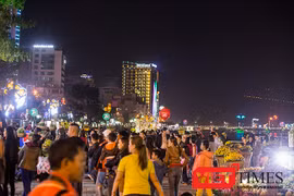 Trong dịp Tết Nguyên đán Đinh Dậu 2017, tổng lượng khách tham quan, du lịch đến Đà Nẵng đạt 260.523 lượt, tăng 17,3% so với cùng kỳ năm 2016.