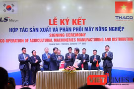 ​Sáng 17/1, Thaco Trường Hải đã ký kết hợp tác sản xuất và phân phối máy nông nghiệp với Tập đoàn LS'Mtron, một tập đoàn sản xuất máy nông nghiệp lớn nhất Hàn Quốc