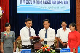 Ngày 21/8, tại TP Tam Kỳ, UBND tỉnh tỉnh Quảng Nam và TP Đà Nẵng tổ chức Lễ ký kết và công bố thành lập Ban điều phối quản lý tổng hợp lưu vực sông Vu Gia-Thu Bồn và vùng bờ Quảng Nam-Đà Nẵng.