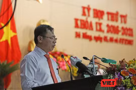 Theo ông Vũ Quang Hùng-Giám đốc Sở Xây dựng Đà Nẵng, từ tháng 10/2015, tất cả công trình cao tầng trên địa bàn Đà Nẵng phải có bãi đỗ xe mới được cấp phép, nhưng thực tế hoàn toàn khác