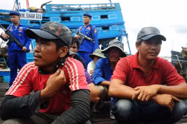 Các ngư dân bị Indonesia bắt giữ (Ảnh: Jakarta Globe)