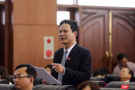 Đại biểu Nguyễn Kim Dũng chất vấn tình trạng lạch luật, xây dựng sai phép của các dự án xây dựng trên địa bàn đang có dấu hiệu lờn luật