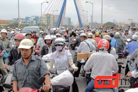 Đà Nẵng đang đối mặt với tình trạng kẹt xe vào giờ cao điểm đã bắt đầu xuất hiện tại một số khu vực trung tâm thành phố.