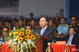 Thủ tướng Nguyễn Xuân Phúc phát biểu tại Lễ xuất quân và diễn tập phương án bảo vệ Tuần lễ Cấp cao APEC 2017 diễn ra tại Đà Nẵng