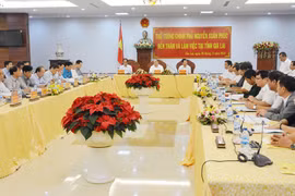 Quang cảnh buổi làm việc của Thủ tướng Chính phủ Nguyễn Xuân Phúc và lãnh đạo tỉnh Gia Lai (Nguồn: gialai.gov.vn)