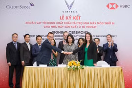 Lễ ký kết "Khoản vay tín dụng xuất khẩu tài trợ mua máy móc thiết bị cho nhà máy sản xuất ô tô VinFast" (Nguồn: VIC)