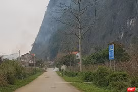 Ải Chi Lăng - thập nhân khứ nhất nhân hoàn, nơi Việt gian Trần Thiêm Bình chịu trói.