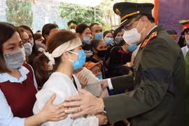 Lãnh đạo Công an tỉnh Thanh Hóa chia buồn cùng gia đình.