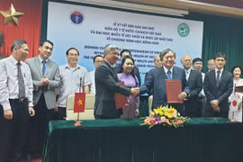 Lễ ký kết giữa Bộ Y tế Việt Nam và Trường Đại học quốc tế Sức khỏe và Phúc lợi Nhật Bản.