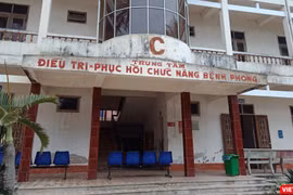 Trung tâm điều trị - phục hồi chức năng bệnh phong Quỳnh Lập (Nghệ An), hay còn được biết đến với cái tên Trại phong Quỳnh Lập.