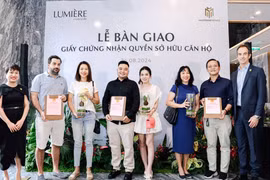 Masterise Homes® thăng hạng uy tín khi liên tục bàn giao sổ hồng đến cư dân