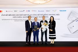 Nam A Bank phát hành thẻ đồng thương hiệu với Napas và Mastercard