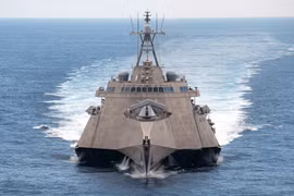 Tàu USS Gabrielle Giffords, một biến thể lớp Independent của tàu LCS (Ảnh: US Navy)