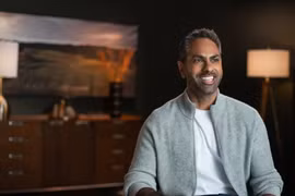 Ramith Sethi, tác giả của cuốn sách "Tôi sẽ dạy bạn làm giàu" (Ảnh: CNBC)