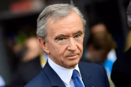 Bernard Arnault đã ví việc mua lại phương tiện truyền thông của mình với hoạt động từ thiện (Ảnh: WSJ)