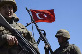 Binh sĩ Thổ Nhĩ Kỳ trên lãnh thổ Syria (Ảnh: Sputnik)