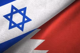 Tiếp bước UAE, Bahrain nhất trí nối lại quan hệ đầy đủ với Israel (Ảnh: Newsweek)