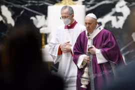 Giáo hoàng Francis (phải) bắt đầu chuyến thăm Iraq vào ngày 5/3 (Ảnh: NYTimes)