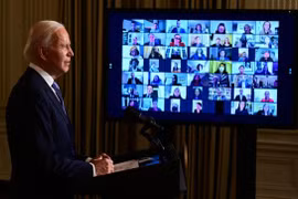 Tổng thống Biden đã sa thải hoặc yêu cầu từ chức đối với nhiều quan chức dưới thời Trump (Ảnh: AFP)