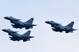 Chiến đấu cơ J-10C do Trung Quốc sản xuất. Ảnh: AFP.