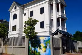 Hạng mục công trình cao 3 tầng không phù hợp với quy hoạch chi tiết được phê duyệt. Ảnh: UBND tỉnh Bắc Ninh.