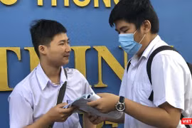 Bộ GD&ĐT đánh giá đây là một năm rất nhiều khó khăn, vất vả trong tổ chức kỳ thi, nhưng các địa phương đều đã sẵn sàng, chuẩn bị kỹ lưỡng, tổ chức kỳ thi một cách tốt nhất.