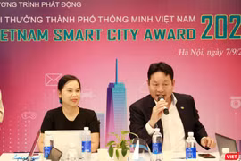 Ông Trương Gia Bình - Chủ tịch VINASA - giới thiệu chương trình.