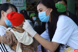 Chính phủ không hạn chế người dân ra ngoài trong các trường hợp khẩn cấp như cấp cứu, khám chữa bệnh. Ảnh: Hòa Bình.
