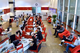 Tiện ích mà HDBank tiên phong cung cấp nhằm giúp doanh nghiệp tăng cường giao dịch ứng dụng công nghệ số, tiết kiệm được thời gian và chi phí đi lại.