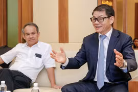 Tỷ phú Trần Bá Dương thay ‘bầu’ Đức làm Chủ tịch HĐQT HNG