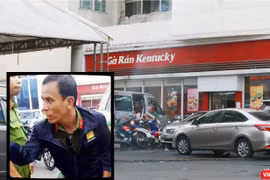 Người đàn ông mặc bộ trang phục công an "dởm"