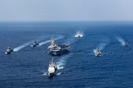 Cụm tác chiến tàu sân bay USS Carl Vinson