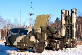 Hệ thống tên lửa S-400 của Nga