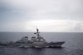 Khu trục hạm Mỹ USS Decatur từng tuần tra thực thi tự do hàng hải ở Biển Đông