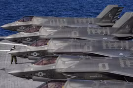 Mỹ đã điều phi đoàn chiến đấu cơ F-35 tàng hình đầu tiên tới Nhật Bản