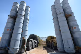 Hệ thống tên lửa S-300 của Nga