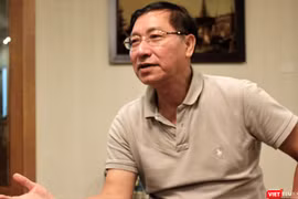 Ông Nguyễn Quang Khai - Cựu Đại sứ Việt Nam tại Trung Đông trao đổi với VietTimes.