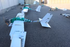 6 chiếc UAV trong đó có 3 chiếc trong tình trạng gần như nguyên vẹn.