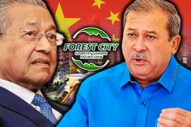Ông Mahathir và vua Ibrahim.