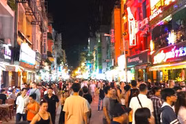 Phố đi bộ Bùi Viện ở TP. HCM