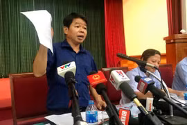 Ông Nguyễn Văn Tốn phát biểu trước truyền thông về sự cố nước nhiễm dầu tại một sự kiện diễn ra hôm 15/10/2019 (Ảnh: Internet)